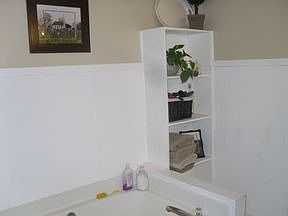 5th image of 29 Bartlett Dr