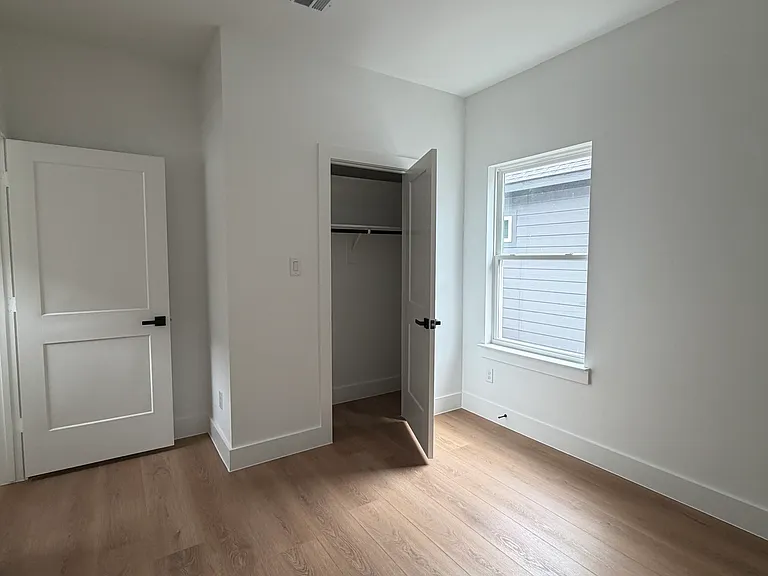 2521 Bethurum Ave — Photo 29