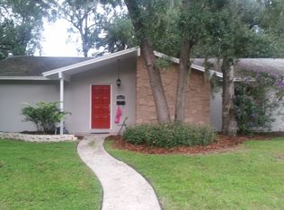 8023 W Pocahontas Ave, Tampa, FL 33615