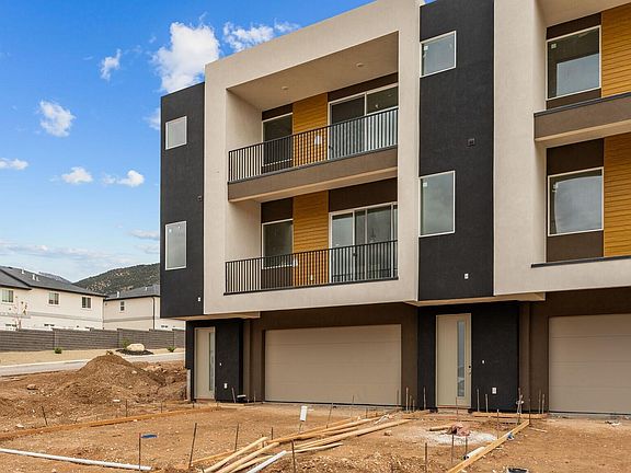 4th image of 432 E Fiddlers Canyon Rd #124