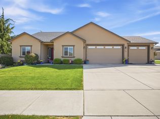 1162 N Oklahoma Pl, Kennewick, WA 99336
