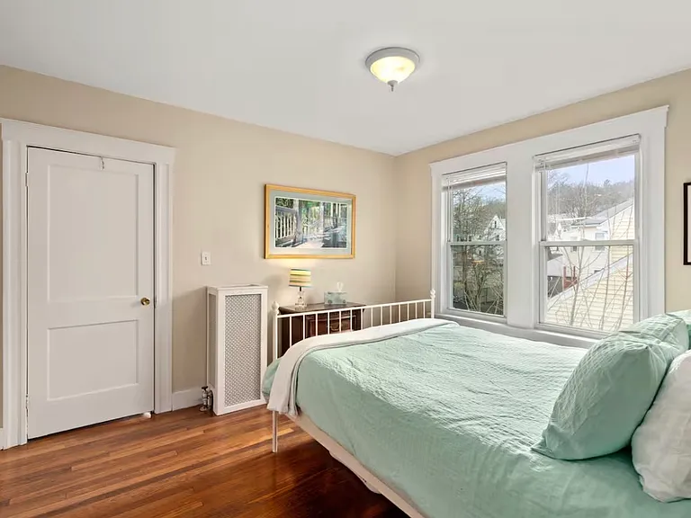 258 Roslindale Ave — Photo 14