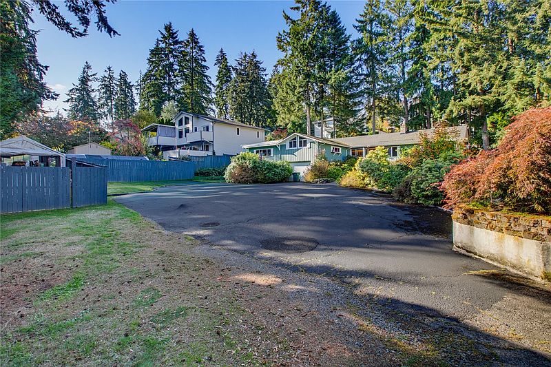 3rd image of 3512 69th Avenue W