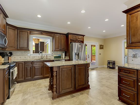 13th image of 1446 Kittrell Rd