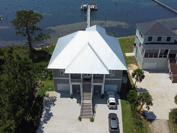 3rd image of 5529 Soundside Dr