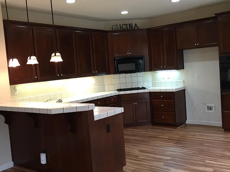 3121 Knightsbridge Dr — Photo 6
