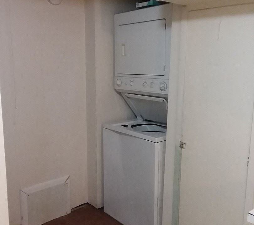 1st image of 1217 1/2 12th St