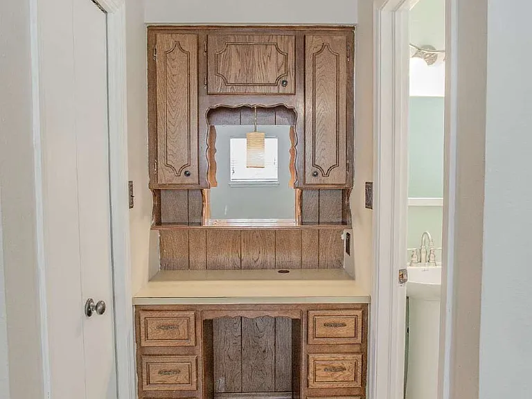 1618 Village Dr — Photo 18