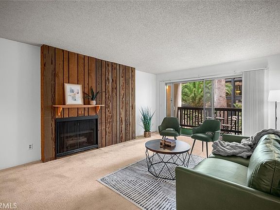 2nd image of 8120 Raintree Cir