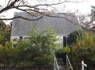 520 Meadow View Ave, Warwick, RI 02889
