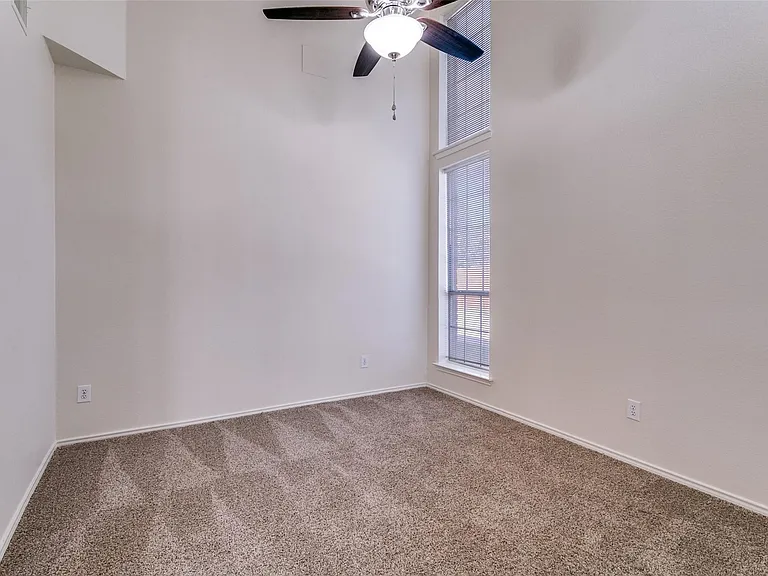 1649 Bennington Dr — Photo 15
