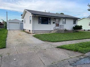 4316 Sunset Ln, Columbus, NE 68601