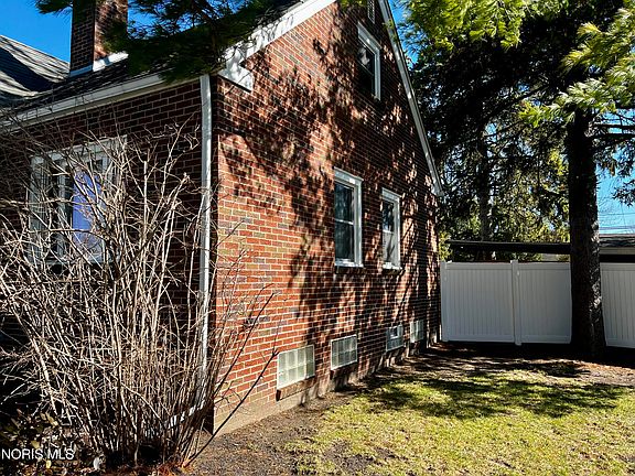 4th image of 212 E Indiana Ave