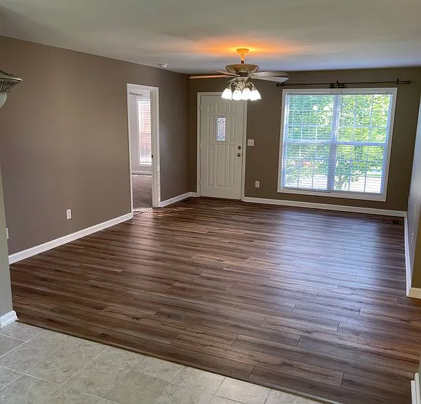 828 Mulberry Dr — Photo 4