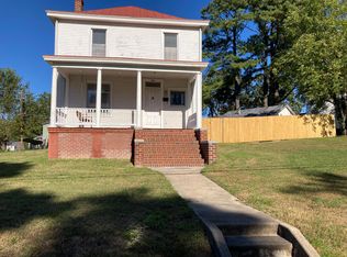 406 W Carolina Ave, Crewe, VA 23930