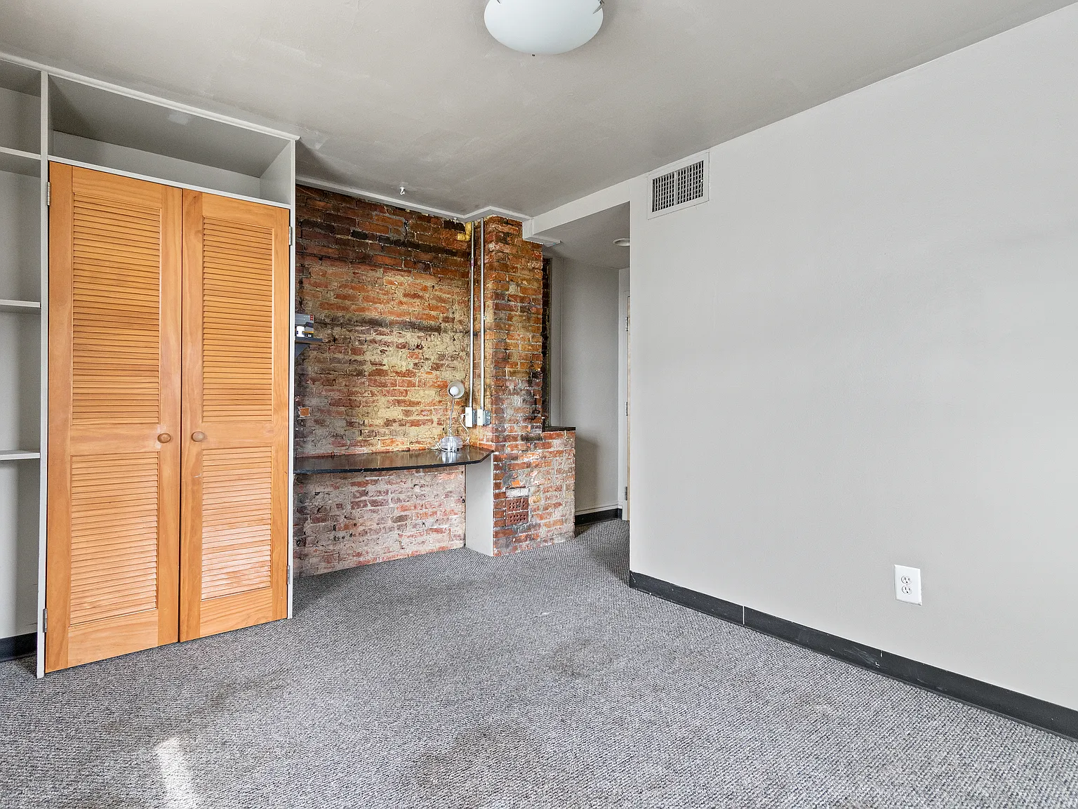 4 bed, 1500 sqft, $2,780 — Photo 4