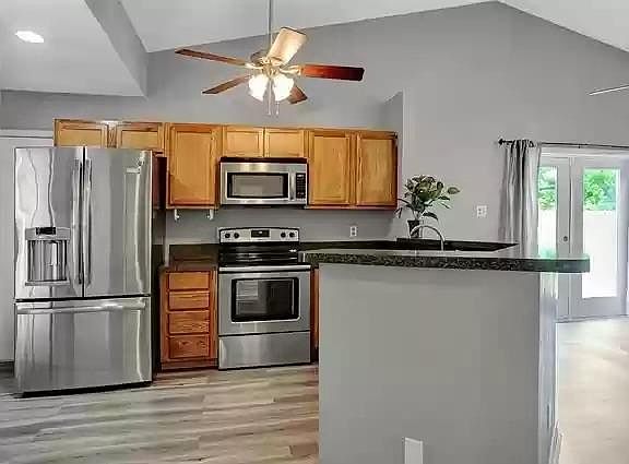 2nd image of 765 Copley St #1