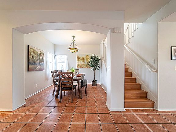 5th image of 3111 San Francisco Ave