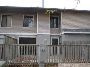 1106 Landmark Trl N, Hopkins, MN 55343