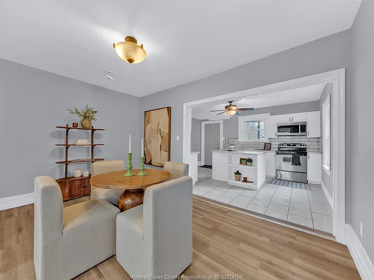 2181 Howard Ave — Photo 4