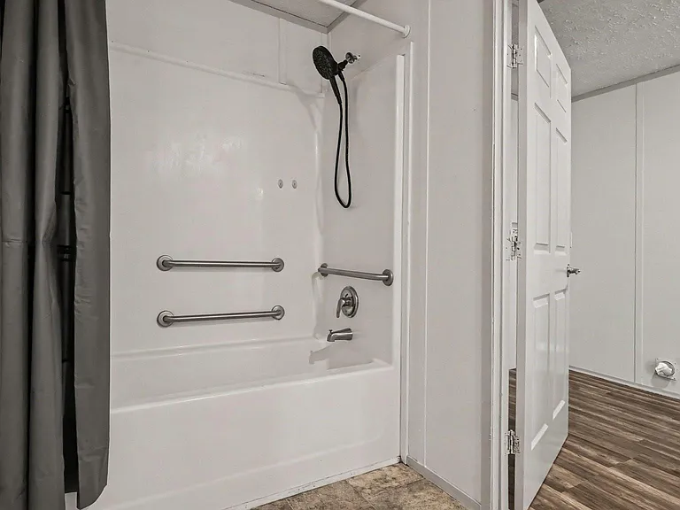 25024 Twin Oaks Dr — Photo 13