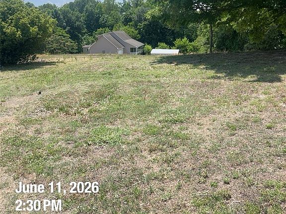 3rd image of 4470 Burton Rd