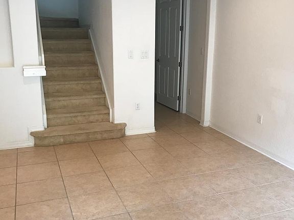 3rd image of 410 Lake Monterey Cir