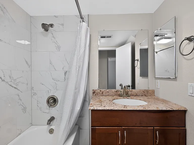 4575 Lambeth Ct — Photo 14