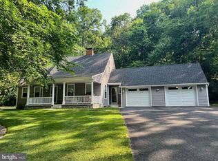 241 Furnace Hill Rd, Elizabethtown, PA 17022
