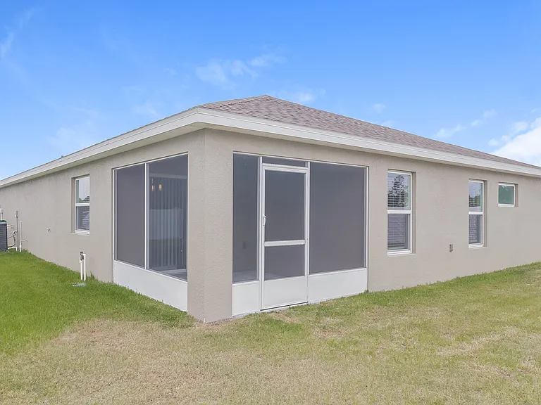 6784 Hanworth Ln — Photo 19