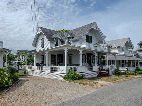 3rd image of 12 Samoset Ave