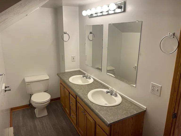 115 Wisconsin St — Photo 5