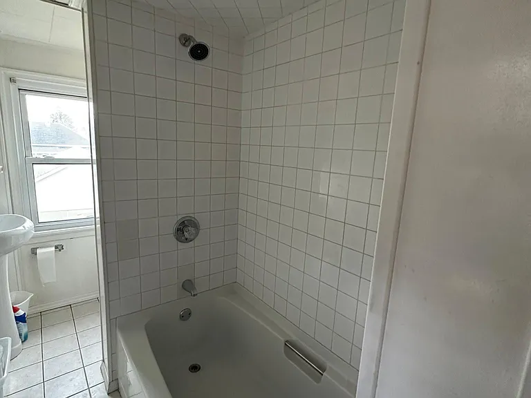 149 Spring St #2 — Photo 10