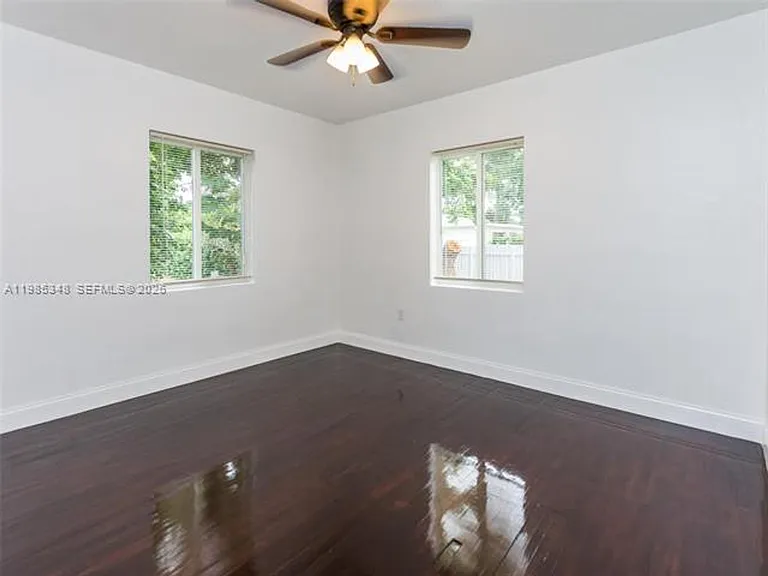 6300 NW 41st St — Photo 24