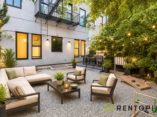 96 Bedford Avenue image 1 of 9