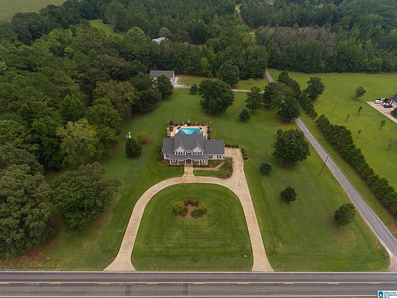 3rd image of 1301 Stockdale Rd