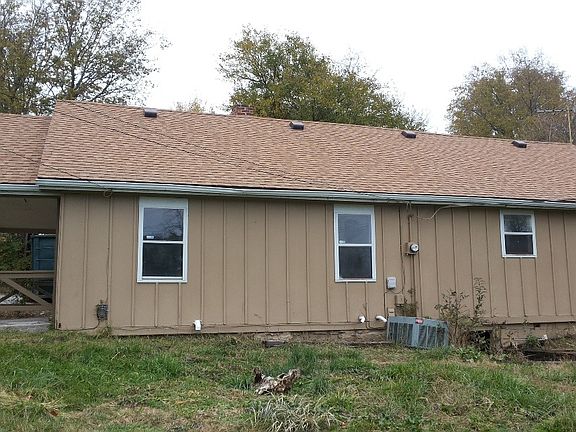 4th image of 2525 S 18th St