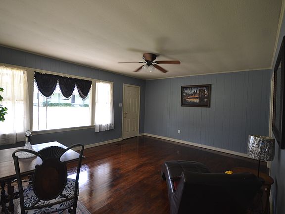 5th image of 1217 Felix St