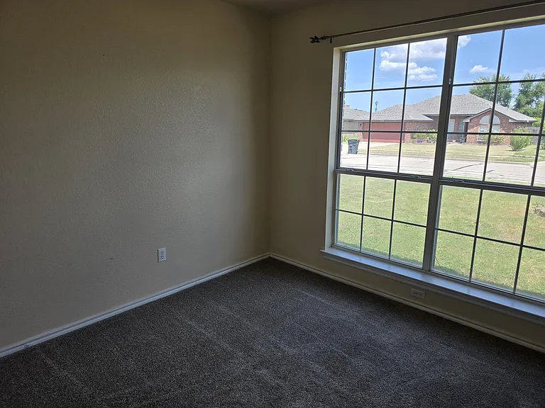 3007 Nancy Jane Dr — Photo 9