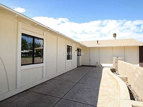 3rd image of 3889 Oakhill Ave