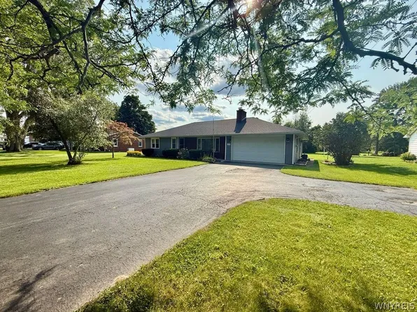 3778 Ransomville Rd, Ransomville, NY 14131