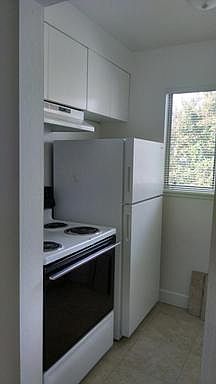 3rd image of 1823 H St APT S