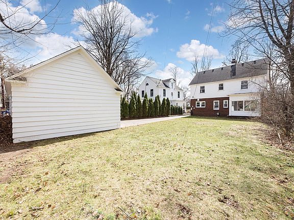 2nd image of 1517 Morton Ave