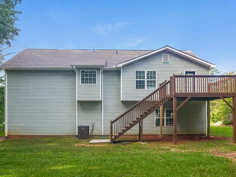 124 S Winds Dr — Photo 17