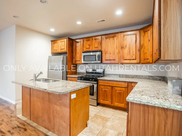 698 E 1600 S Unit B, Orem, UT 84097