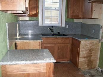 2nd image of 2617 Eastern Ave SE