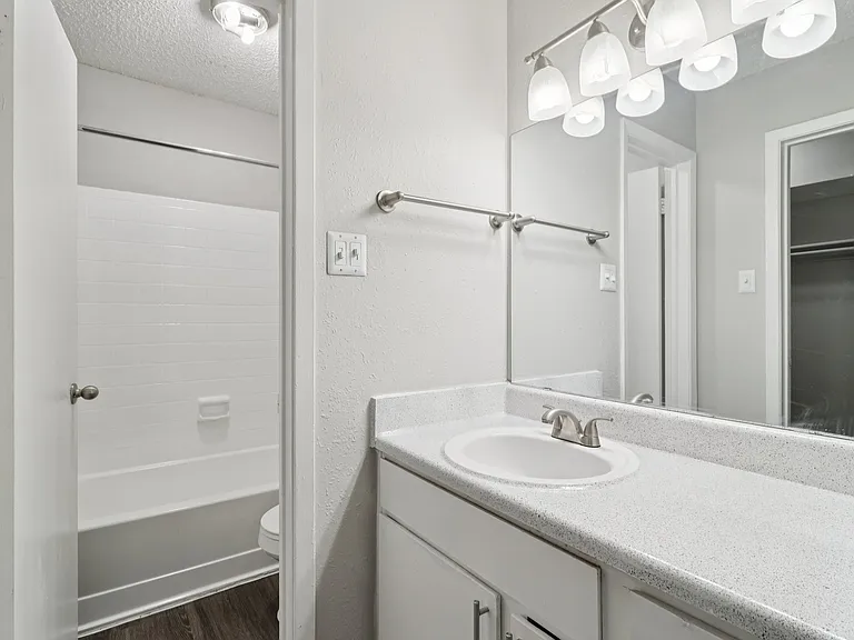 Rock Canyon Apartments — Photo 29