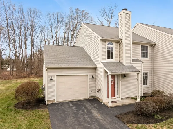 26 E Glen Dr, Taunton, MA 02780