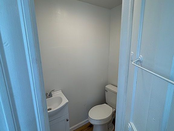 4th image of 4403 S Salina St