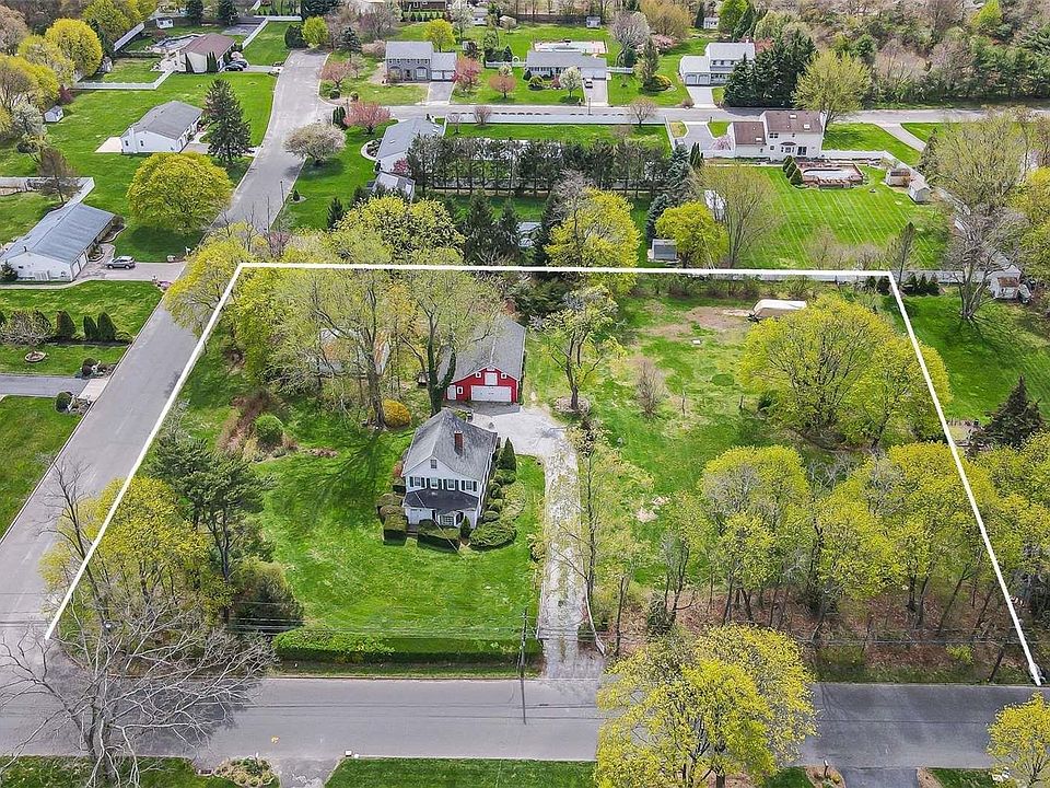 1st image of 230 Waverly Ave